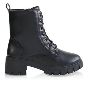 Rouge NEW IN BOX Lace Up Chunky Platform Booties - Black